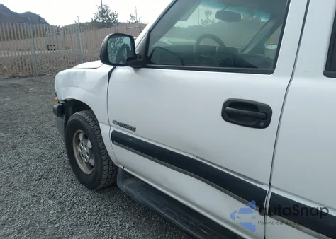 2001 Chevrolet Tahoe Ls z USA, uszkodzony, nr VIN 1GNEK13T21J205608